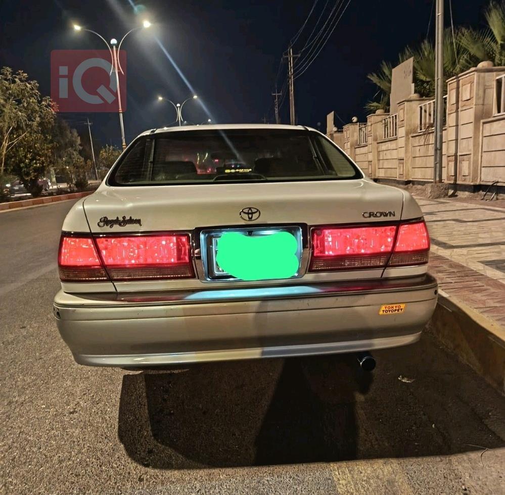 تويوتا كراون
